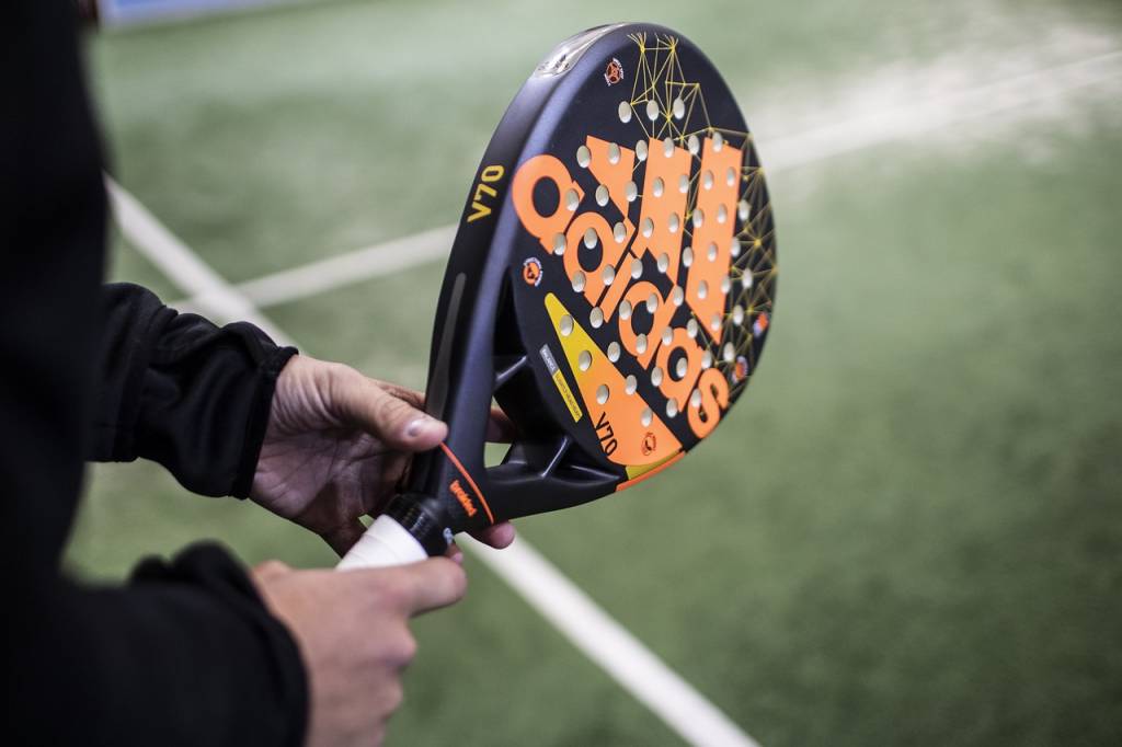 Comparatif des Meilleures Raquettes de Padel Adidas pour Votre Jeu